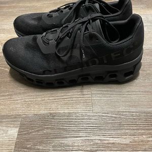 On Cloud Monster running shoe. Size 12